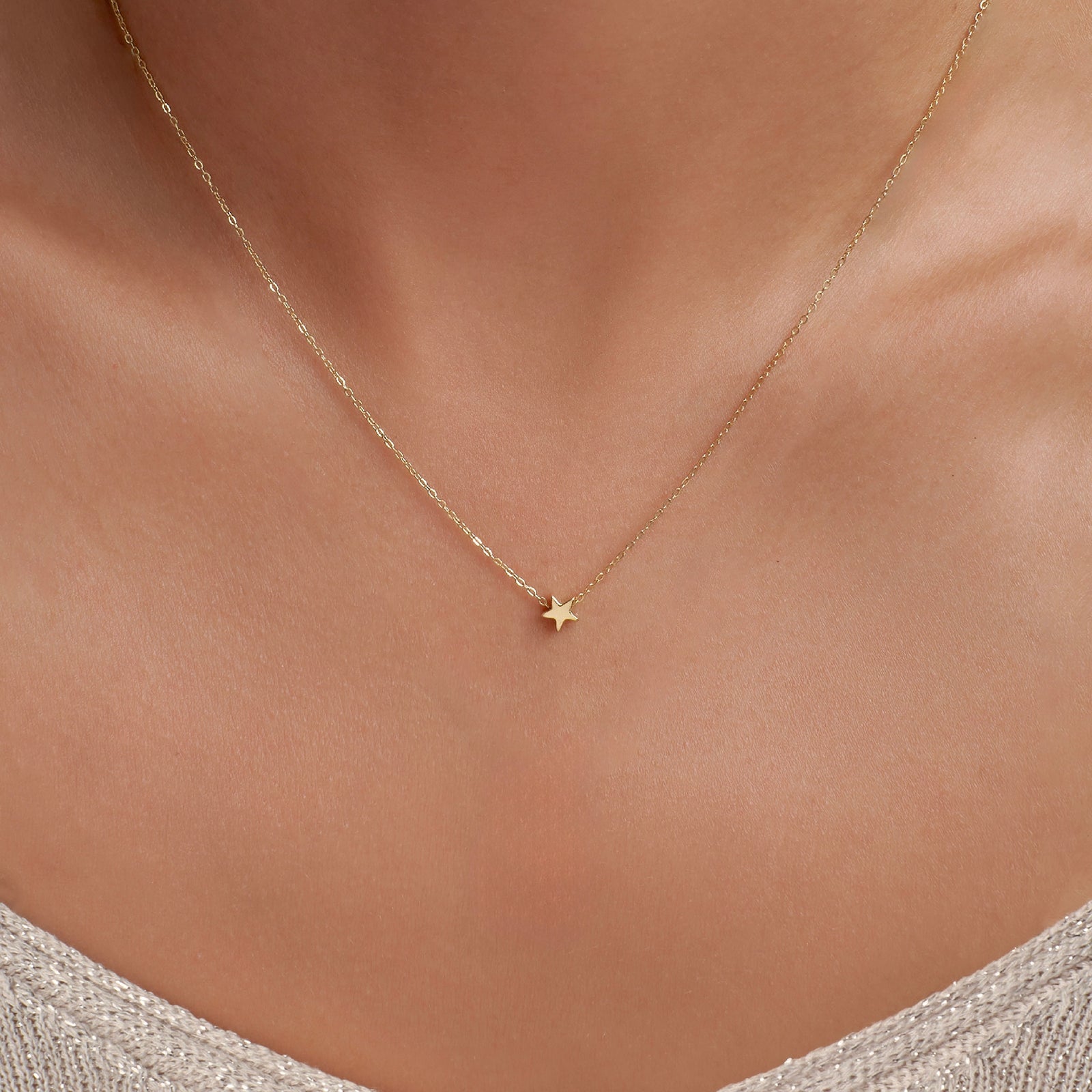 COLLAR ESTRELLA PASANTE EN ORO 18K - Image 2