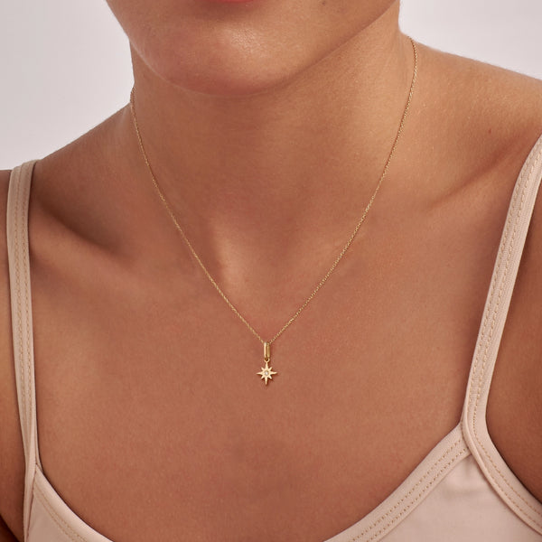 DIJE DESTELLO CON DIAMANTE EN ORO 18K - Secondary