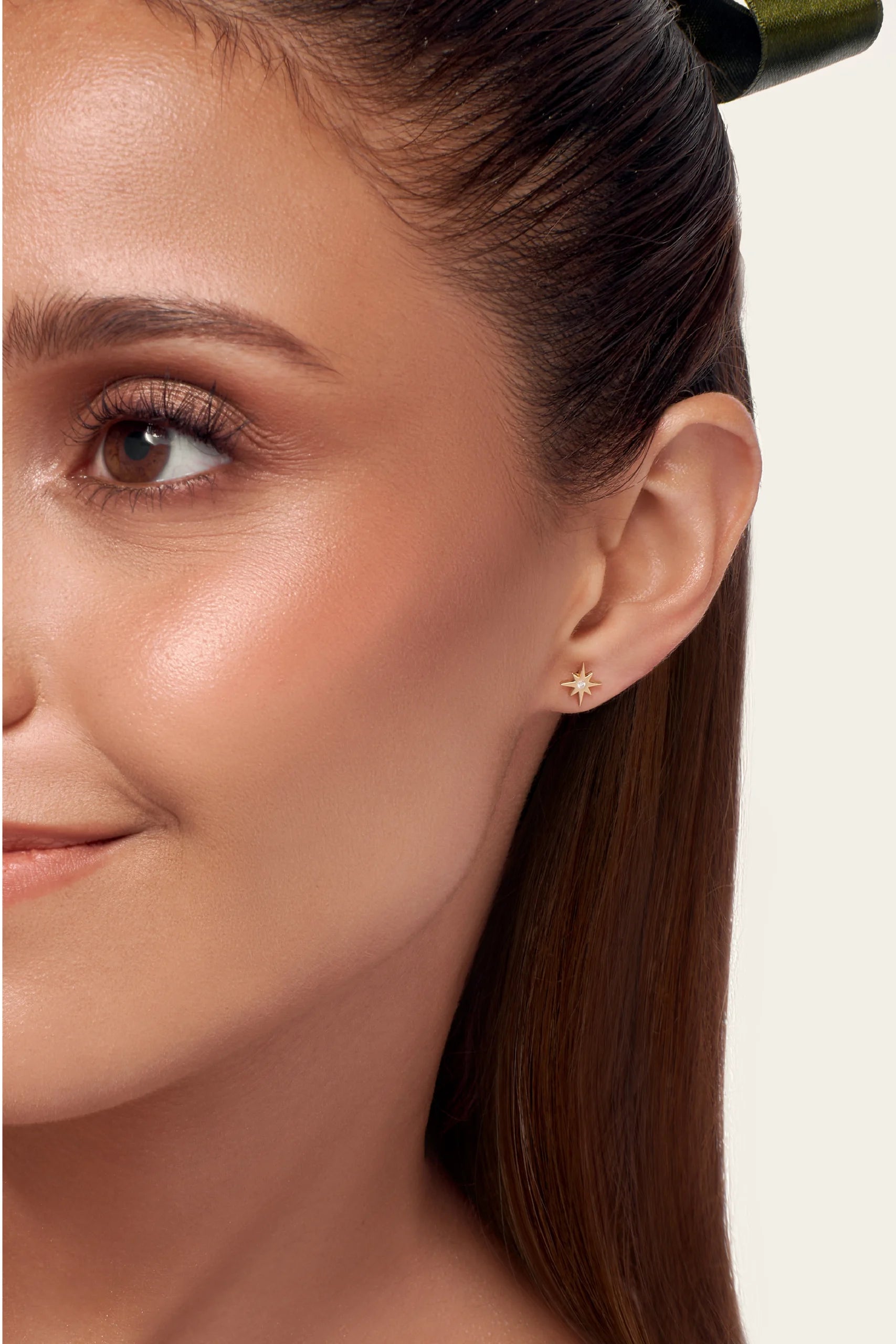 ARETES DESTELLO CON DIAMANTE EN ORO 18K - Gallery 2