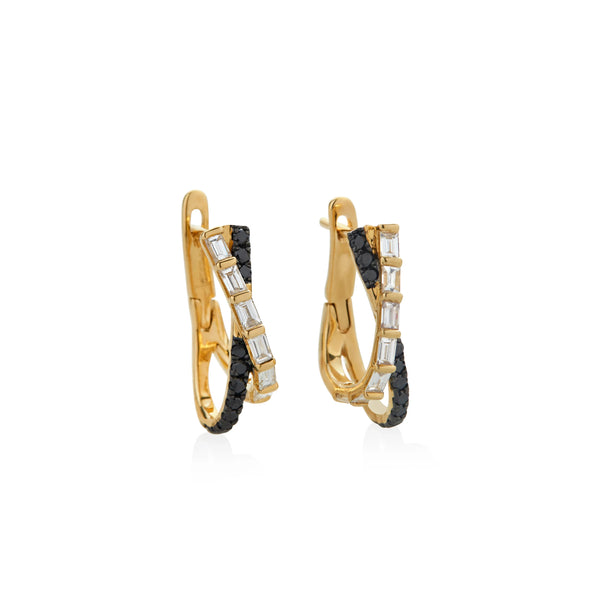 ARGOLLAS DIAMANTES Y DIAMANTES NEGROS CRUZADAS EN ORO 18K