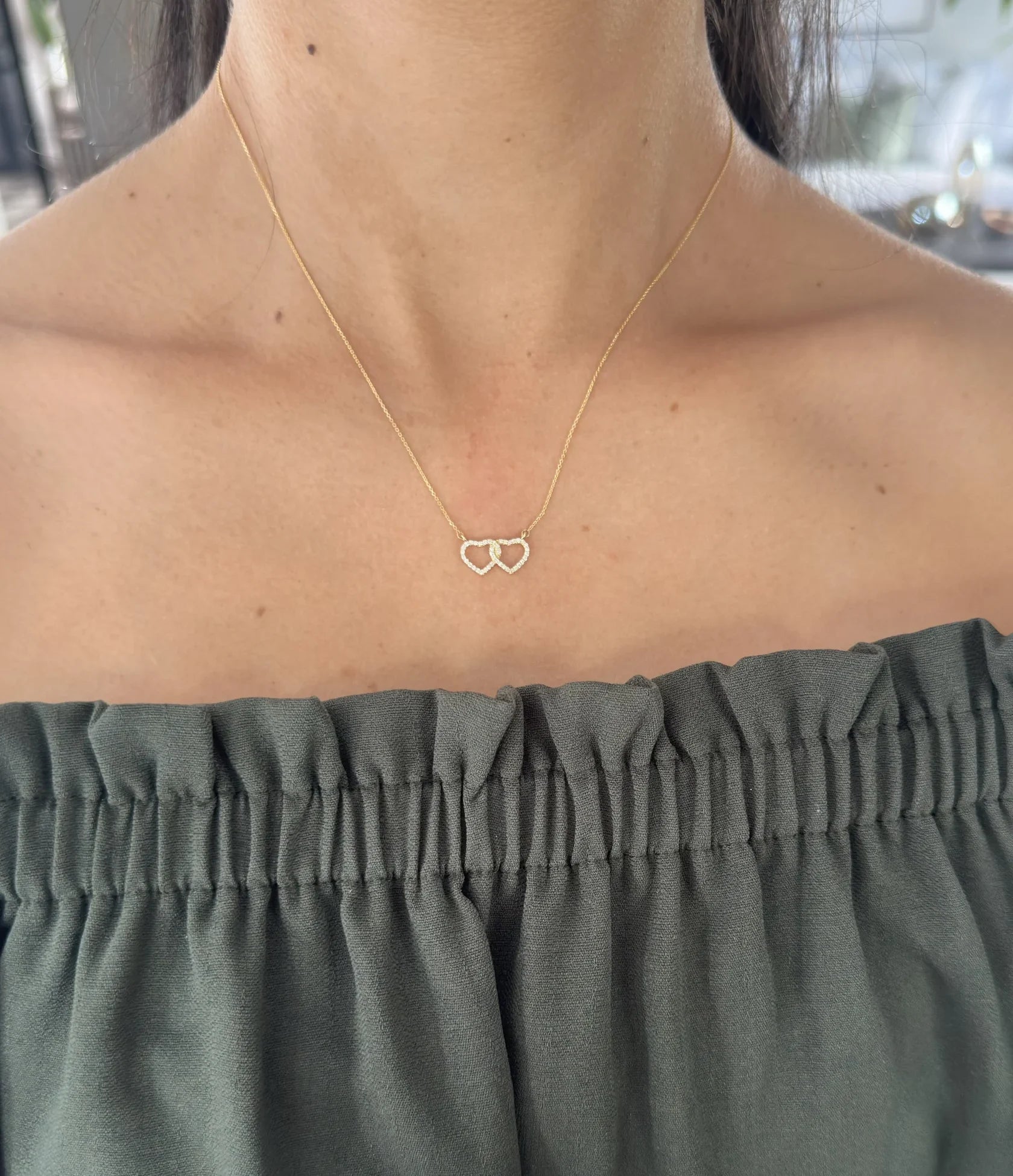 COLLAR CORAZONES CON DIAMANTES EN ORO 18K - Gallery 2