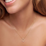 COLLAR KARMA CON DIAMANTE BAGUETTE Y DIAMANTES EN ORO 18K - Thumbnail 2