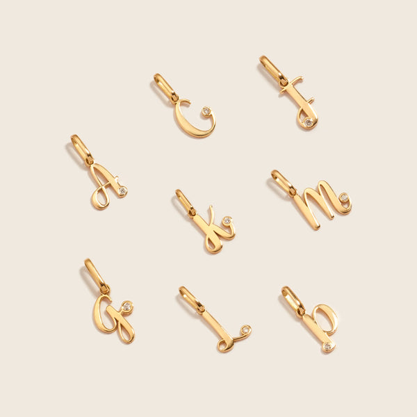 DIJE INICIAL CURSIVA CON DIAMANTE EN ORO 18K - Secondary