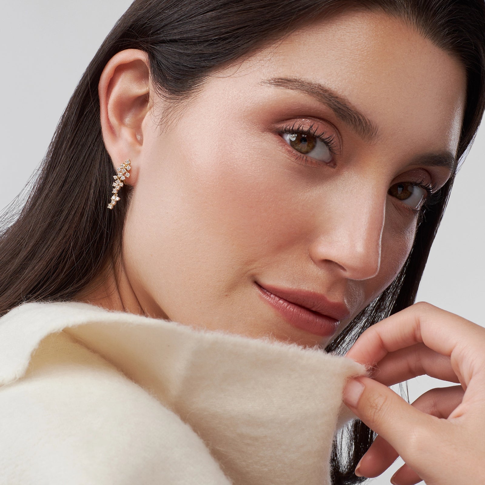 ARETES DIAMANTES COLGANTES EN ORO 18K - Image 2