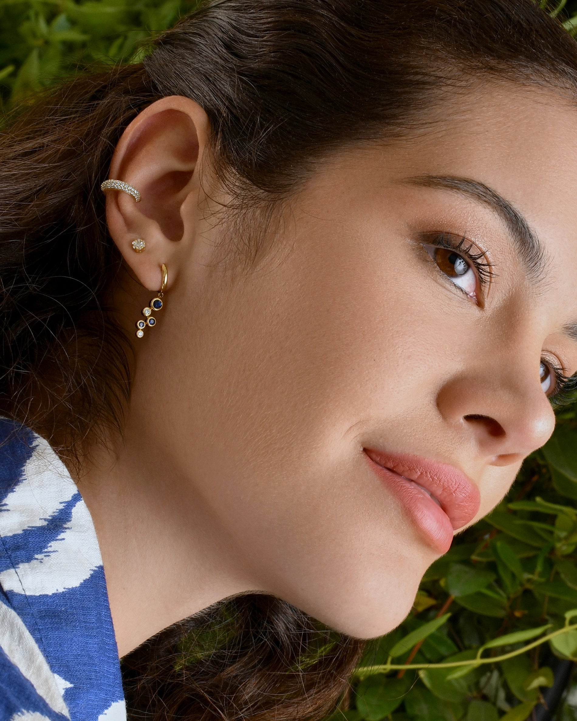 EAR CUFF C CON DIAMANTES EN ORO 18K - Gallery 2