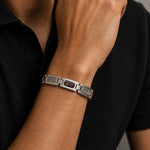 PULSERA DE ACERO INOXIDABLE CON METEORITO Y HUESO DE DINOSAURIO - Thumbnail 4